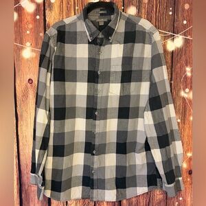 Eddie Bauer Black and White Flannel Plaid 100% Cotton Button Down Shirt